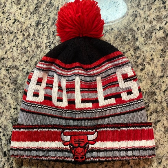 Chicago Bulls Winter Hat Mitchell & Ness Adult - Picture 1 of 5